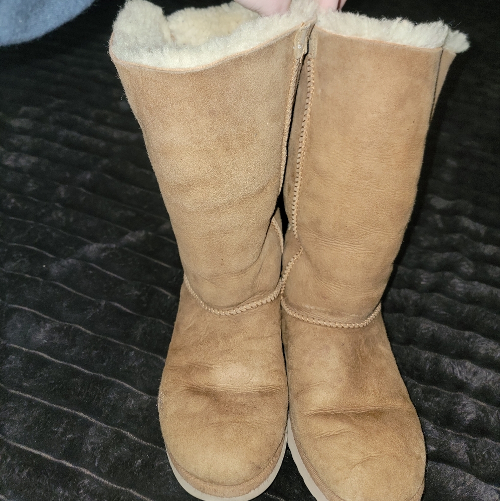 Cozy Tan Shearling Boots
